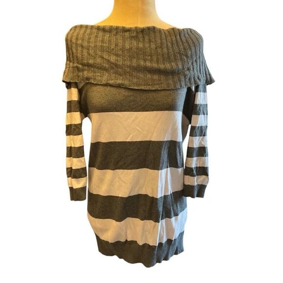 Express Womens Stripe Off Shoulder Cotton Blend Knit Sweater Gray White Size XS - Picture 1 of 8